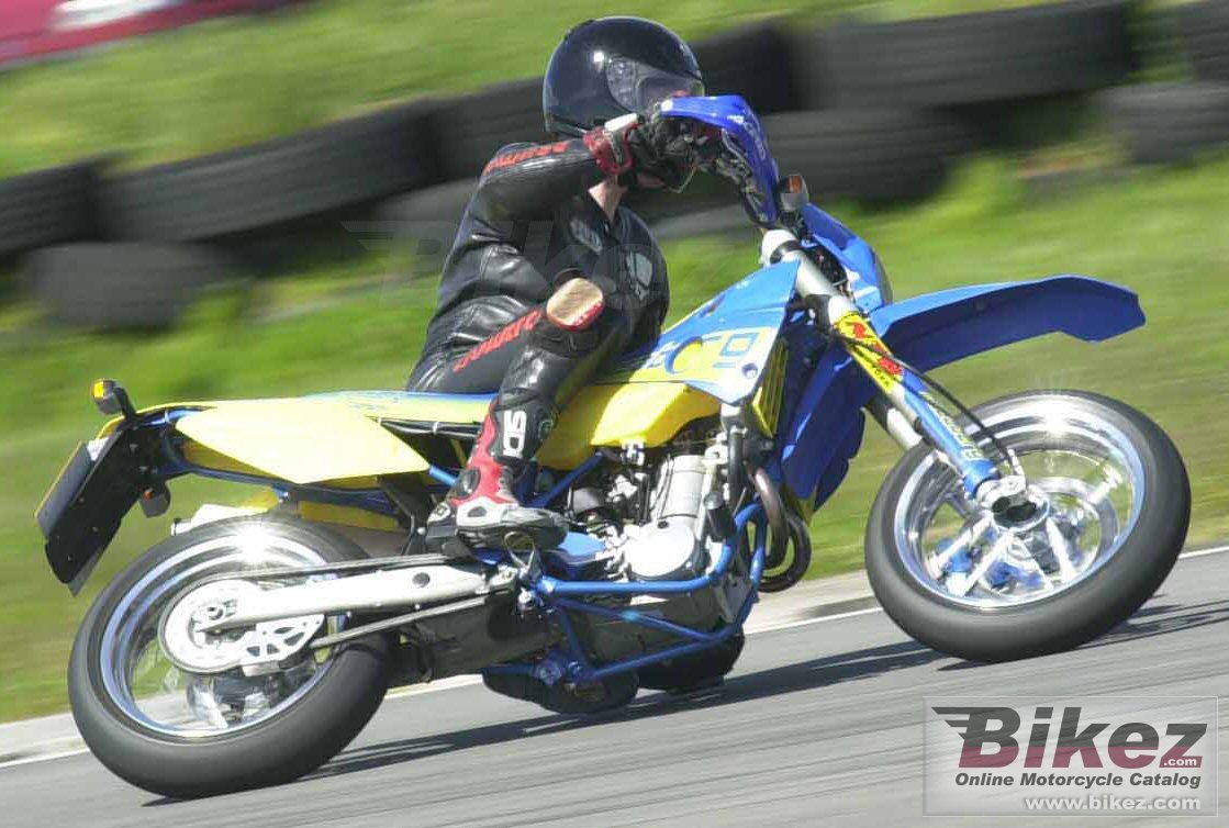 Big nymous user. fe 600 e picture and wallpaper from Bikez.com